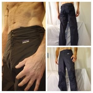Men's Patagonia waterproof pants size 28 *missing back belt see pics*